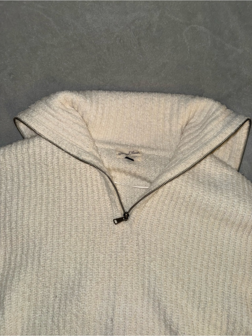 Sweater - Picture 4 of 4
